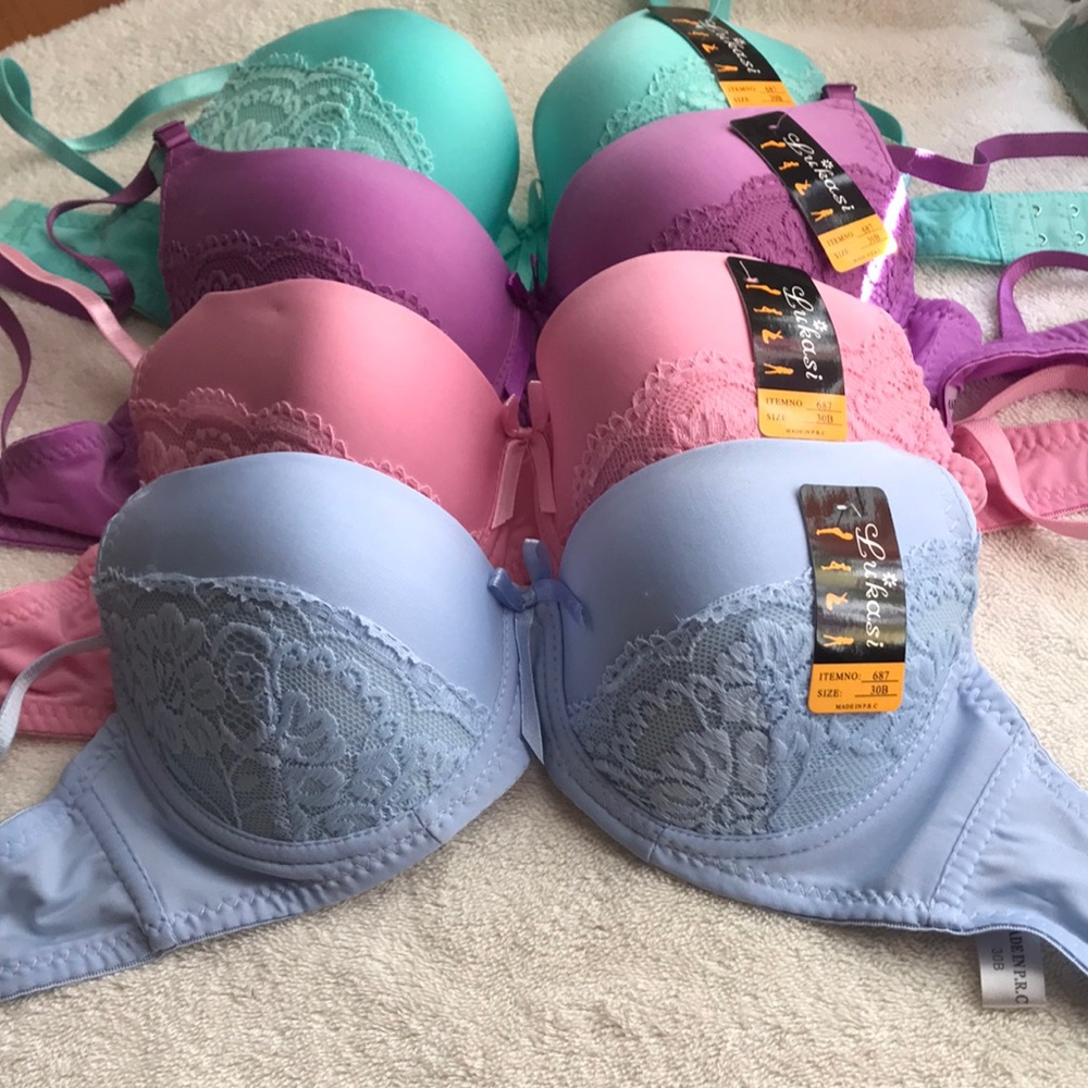 4 Lukasi padded Bras 30B